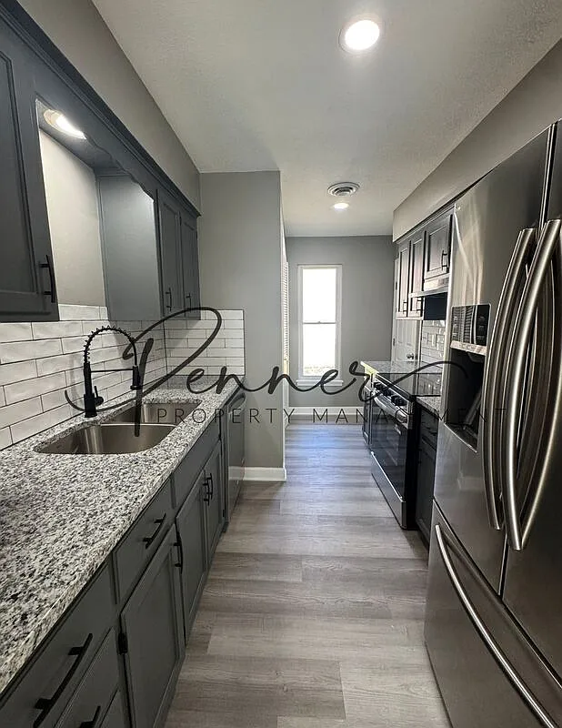 3 bed, 2.0 bath, 1126 sqft, $1,695 — Photo 4