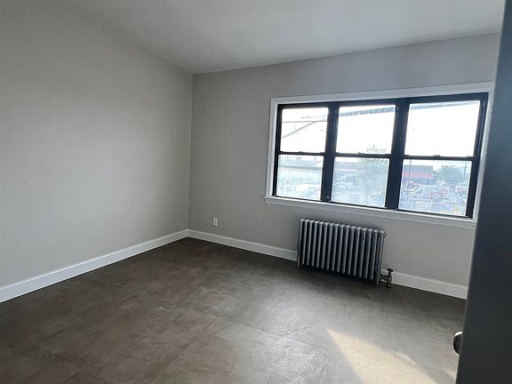 4th image of 7604 Tonnelle Ave