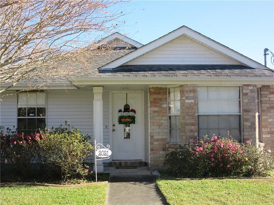 1st image of 2021 Olivia St