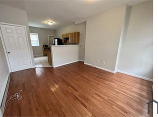 934 French St, Philadelphia, PA 19122