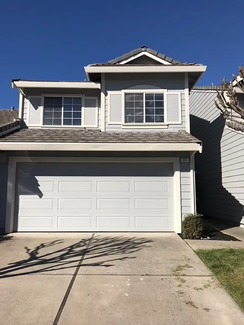251 Heron Dr photo 1