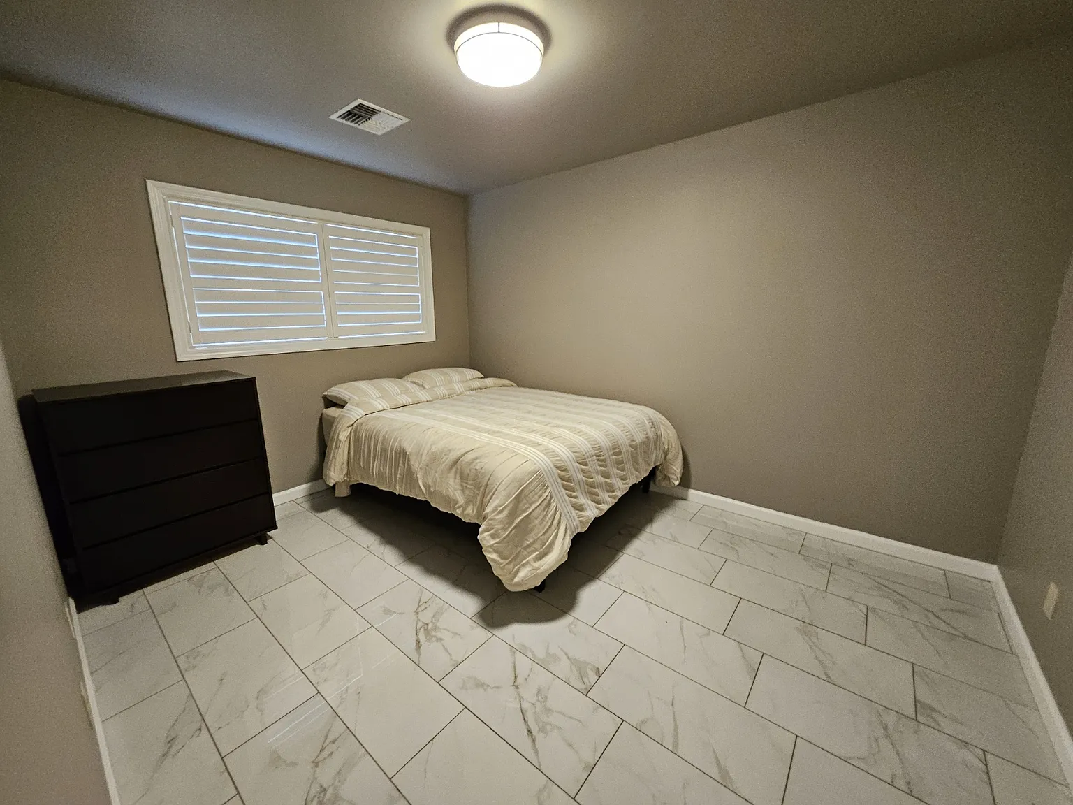 3 bed, $3,850 — Photo 2
