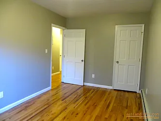 Rented by aptsandlofts.com