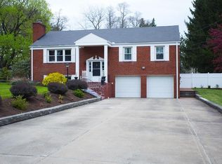 4048 Clarkland Ave, Allison Park, PA 15101