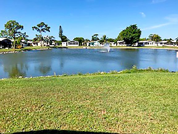 5th image of 26358 Savannah Dr #364