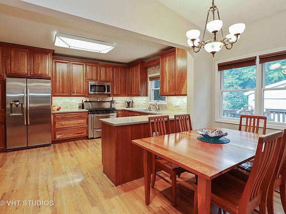 3rd image of 1191 Taylor Ave
