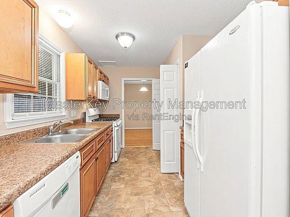 2nd image of 6320 Dry Fork Ln