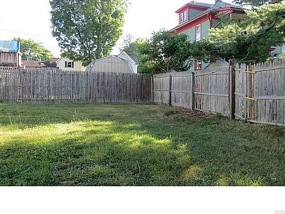 4th image of 114 Orchard Ave