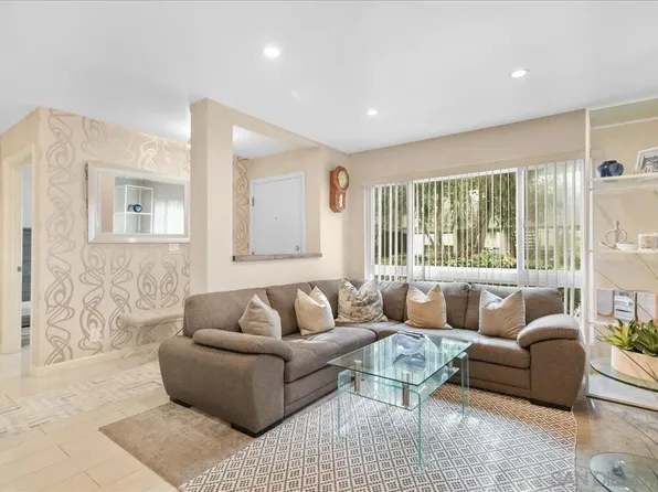 13754 Mango Dr Unit 123, Del Mar, CA 92014
