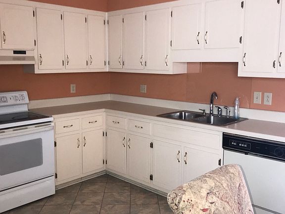 2nd image of 138 Rollingwood Dr