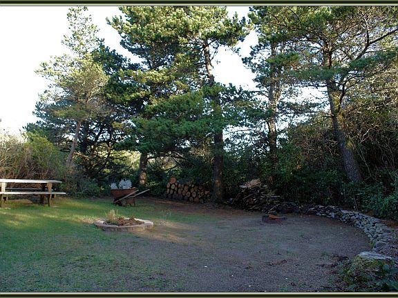 7700 sq ft parcel.  Fantastic entertaining space.