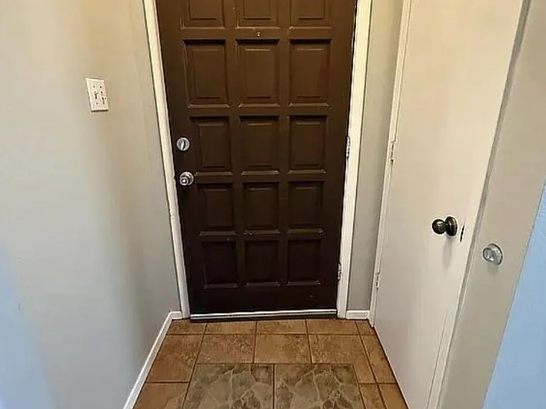 6133 37th St — Photo 4