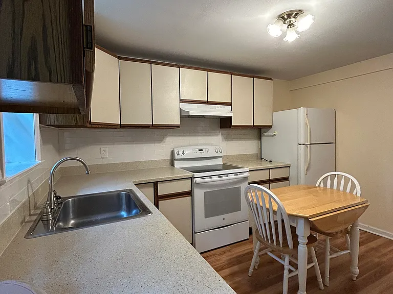 212 Jennings Rd — Photo 10
