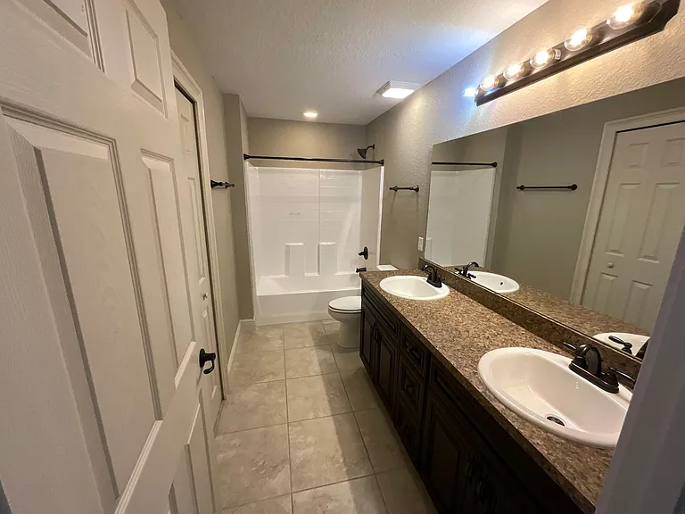 455 Marion Oaks Ln — Photo 9