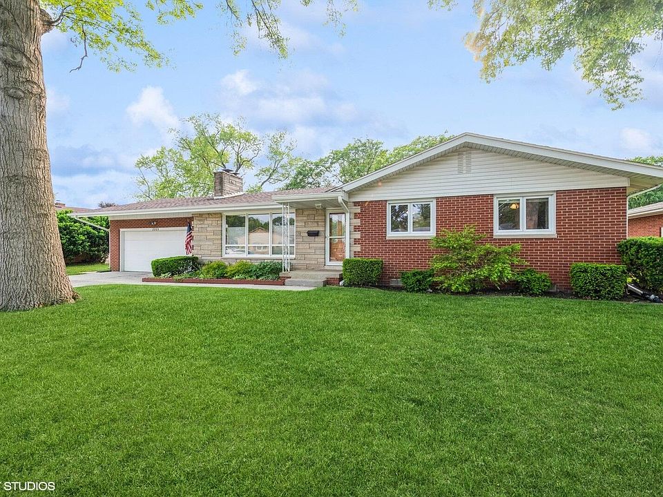 1st image of 2203 Linden Dr
