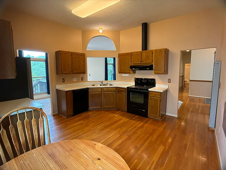 6400 Belmont Park Ct — Photo 8