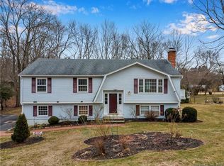 45 Sandlewood Dr, Madison, CT 06443