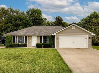 524 S Dyer St, Odessa, MO 64076
