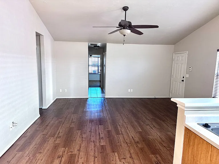 2508-2510 Leeds Ln — Photo 21