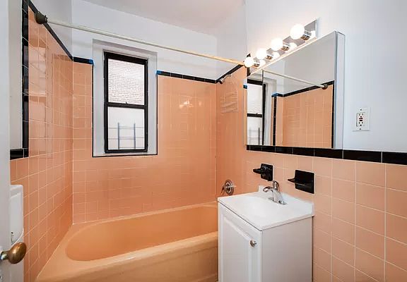 4th image of 35-50 82nd St #5F