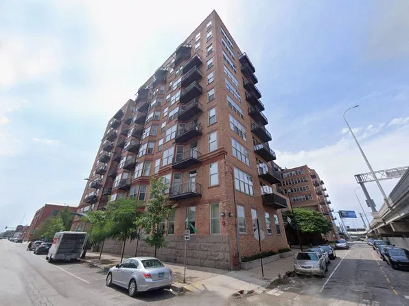500 S Clinton St APT 332, Chicago, IL 60607