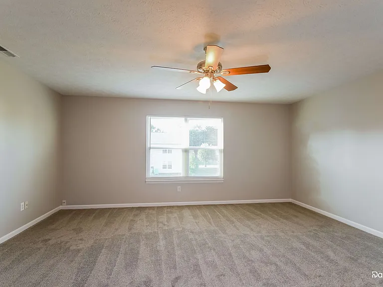 9938 Fountain Cove Ln — Photo 7