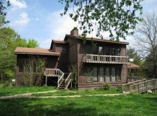 3705 N Hinshaw Dr, Columbia, MO 65202