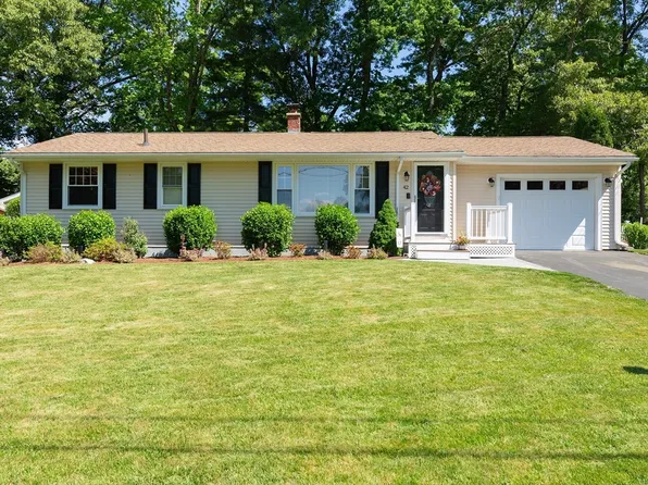 42 Bruce Rd, Bellingham, MA 02019