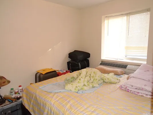 Rented by 18 REALTY | media 32