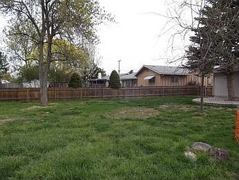 2nd image of 1718 Sandalwood Dr