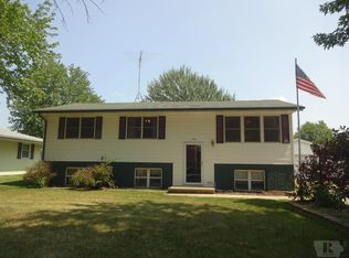 105 Roy El Rd, Wapello, IA 52653