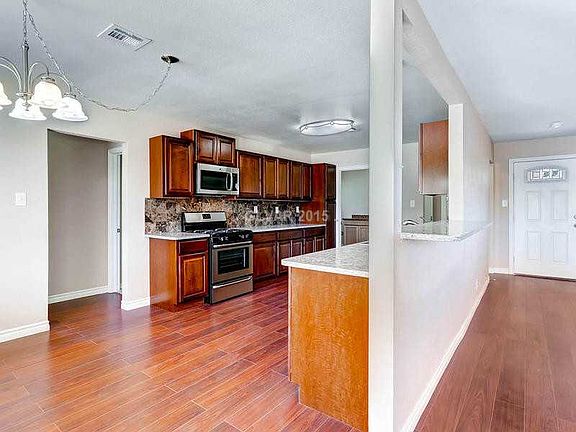 2nd image of 2319 Mason Ave