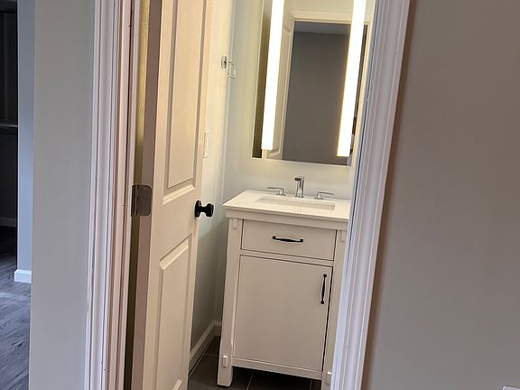5th image of 2756 Ravenwood Dr