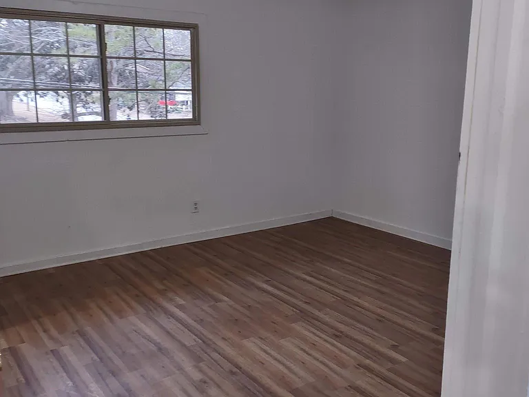 1061 Laurel Ln NW #A — Photo 13