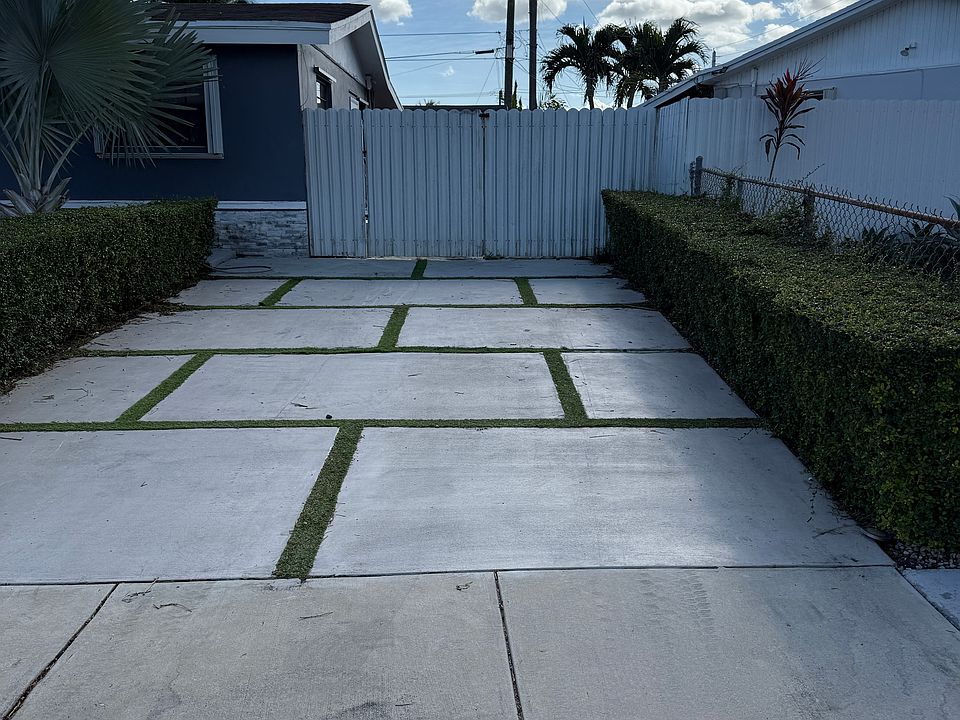 1st image of 12620 SW 188th St
