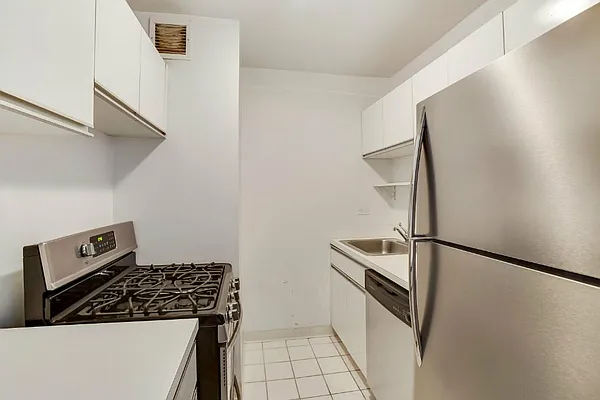 Rented by Level Group | media 12