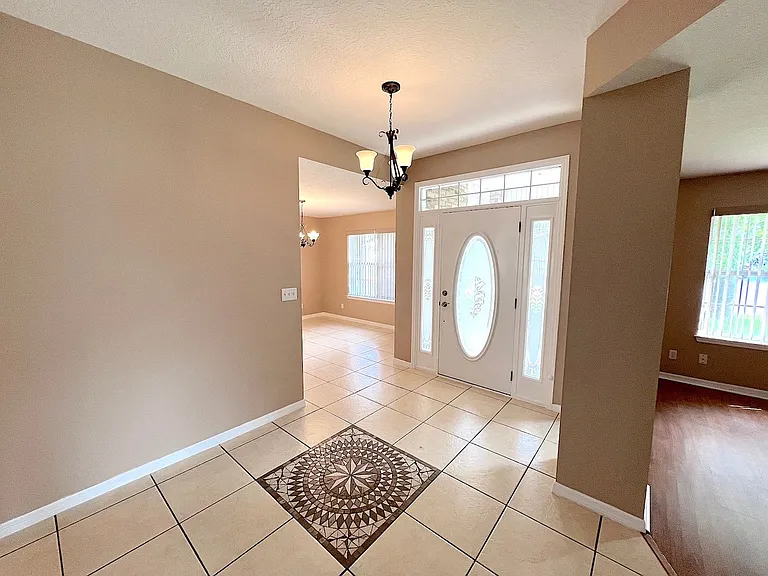 70 Pheasant Dr — Photo 6