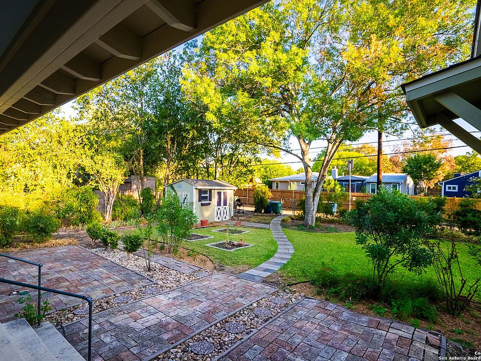 2nd image of 214 Brees Blvd