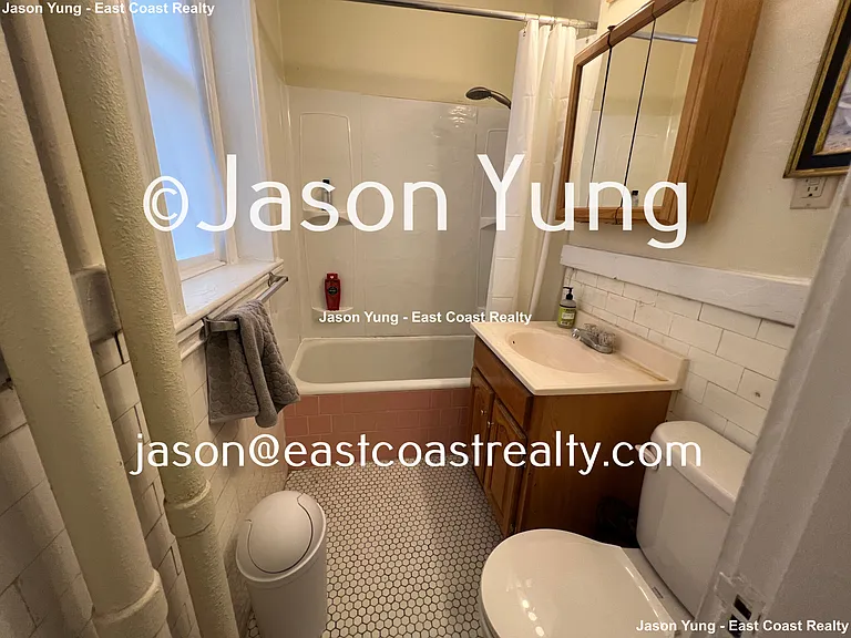 232 Kelton St #17 — Photo 7