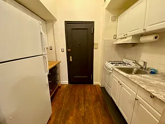 Rented by NextStopNY