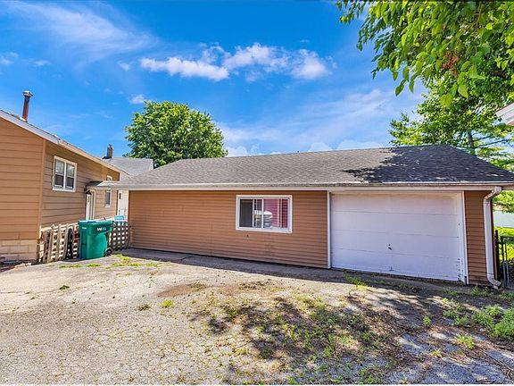 4th image of 2709 Marshall Ave