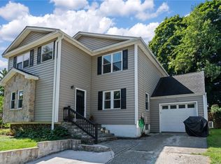 17 Bellevue Rd, Newburgh, NY 12550