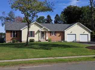 2 Deerbrook Dr, Granby, MA 01033