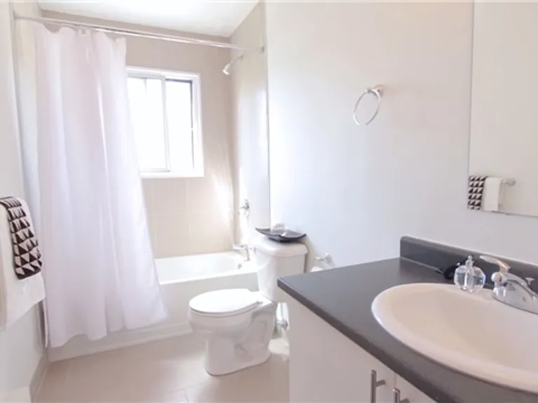 475 Lancaster St W #37 — Photo 8