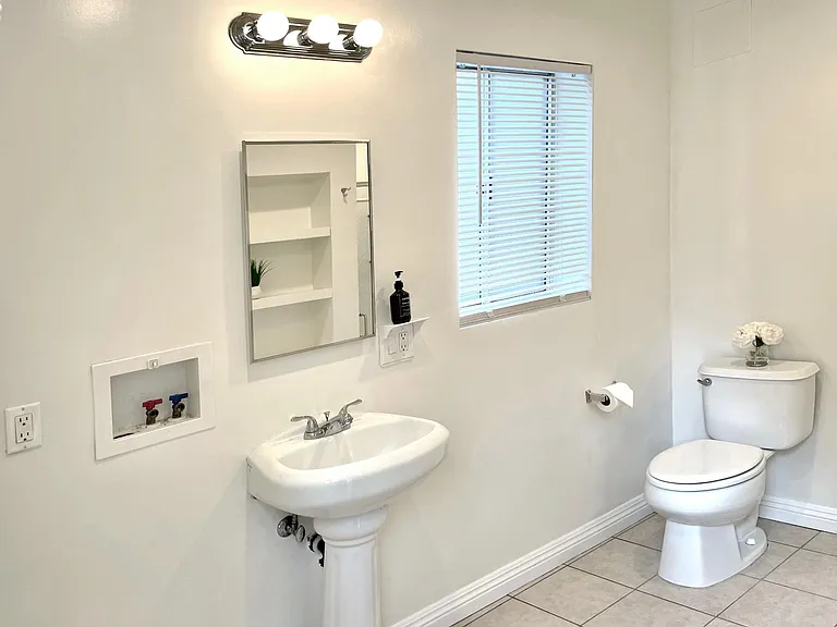 1017 S Bruce Ln #A — Photo 5
