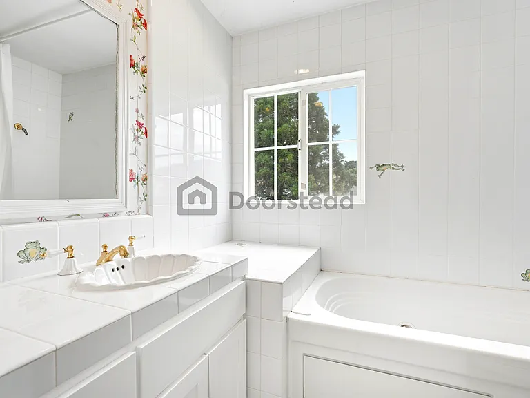 191 Pickwick Dr — Photo 28