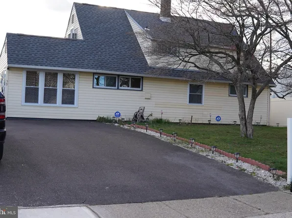 59 Granite Rd, Levittown, PA 19057