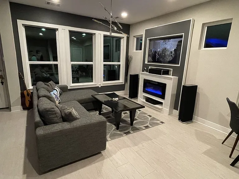 1908 Teagle Dr #203C — Photo 3