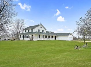 9002 N Church Rd, Davis, IL 61019
