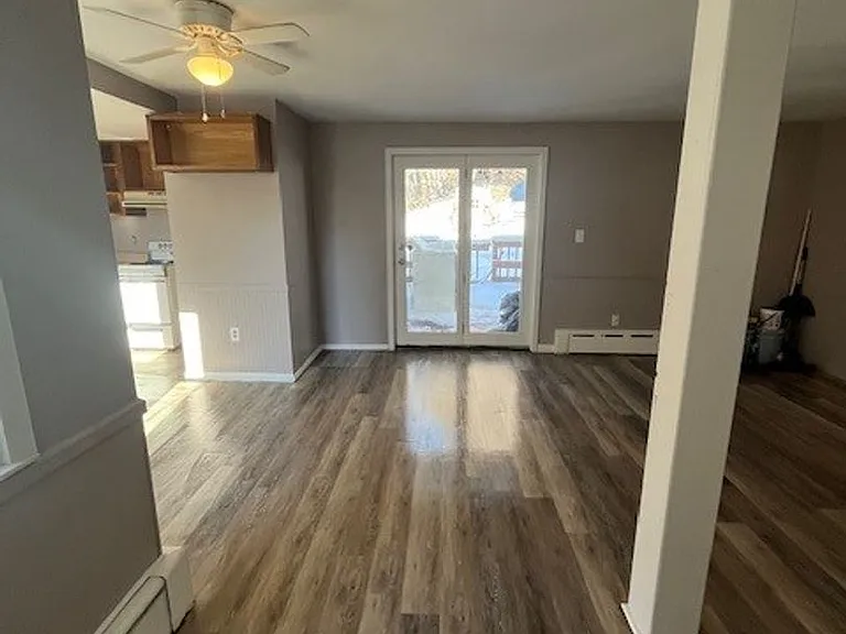 9 E Main St #1-5 — Photo 4